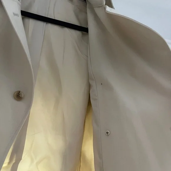 Uniqlo Cream Double-Breasted Trench Coat - Picture 7 of 11